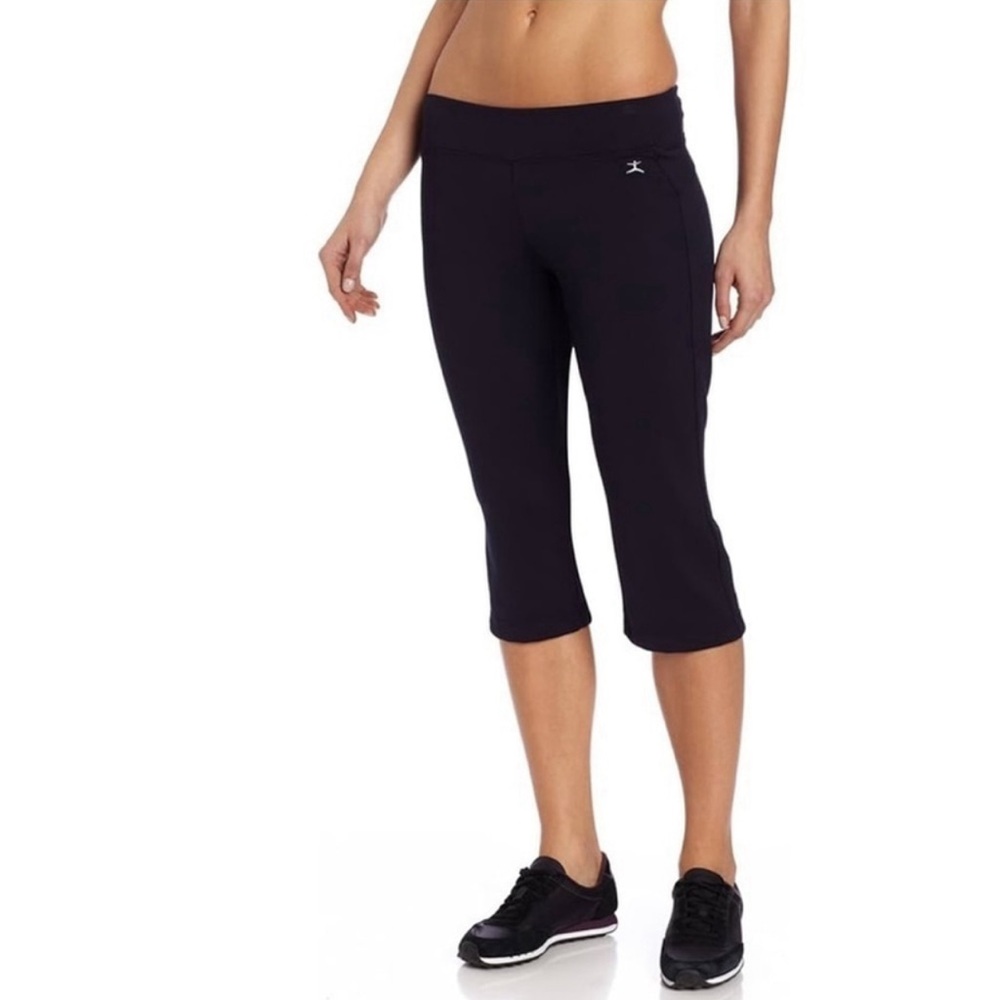 Danskin Women's Revival Kick Capri Size Sp